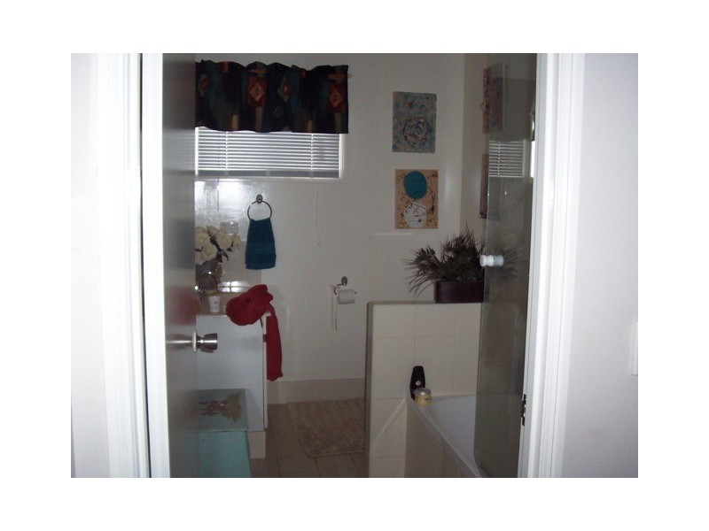 3 Clive Crescent, Withcott QLD 4352