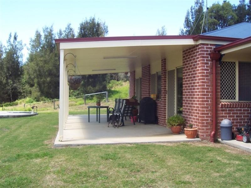 8 Taylors, Withcott QLD 4352