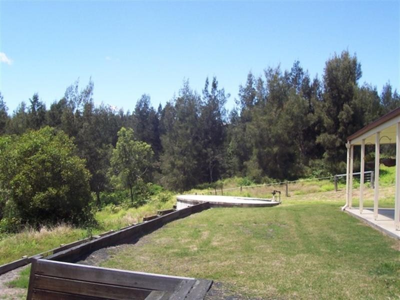 8 Taylors, Withcott QLD 4352