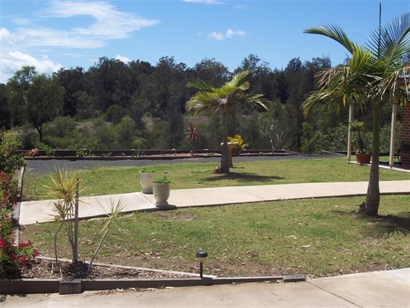 8 Taylors, Withcott QLD 4352