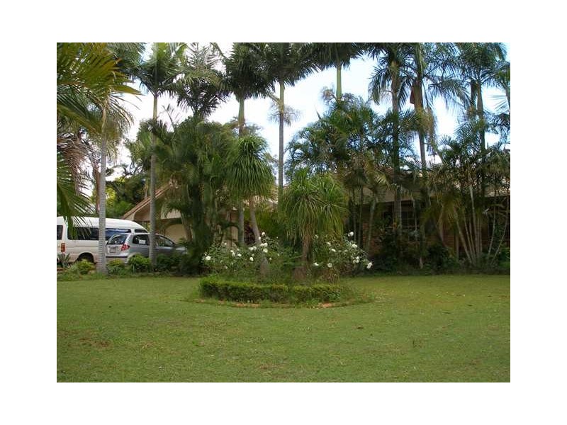 6 Shorelands Drive, Withcott QLD 4352