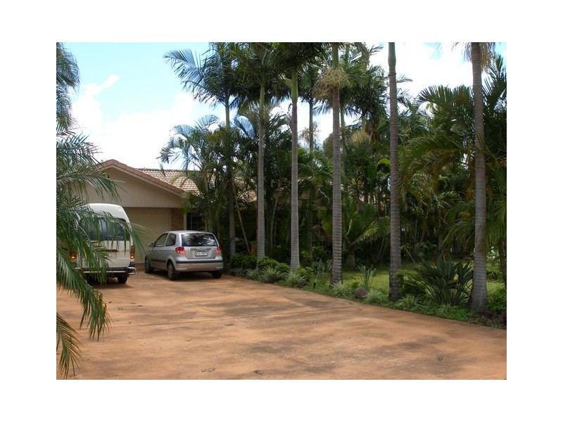 6 Shorelands Drive, Withcott QLD 4352