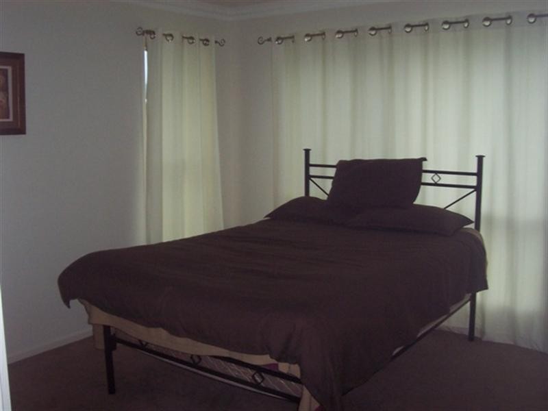 6 Kimdonn, Withcott QLD 4352