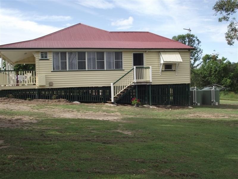 2 Kate Court, Withcott QLD 4352