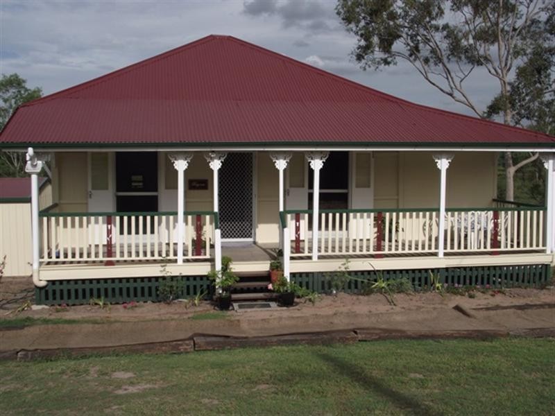 2 Kate Court, Withcott QLD 4352