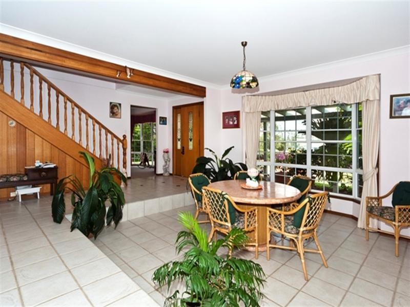 2 Vista Court, Withcott QLD 4352