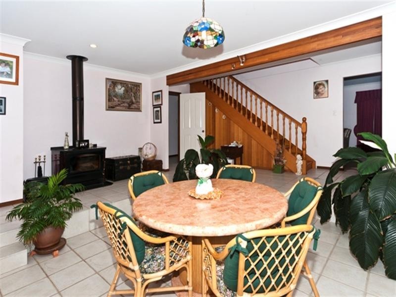 2 Vista Court, Withcott QLD 4352