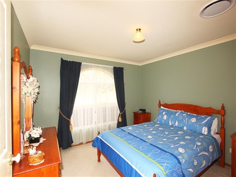 33 Berghofer, Withcott QLD 4352