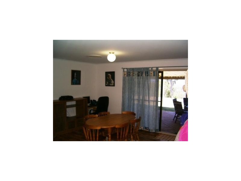 Upper Lockyer QLD 4352