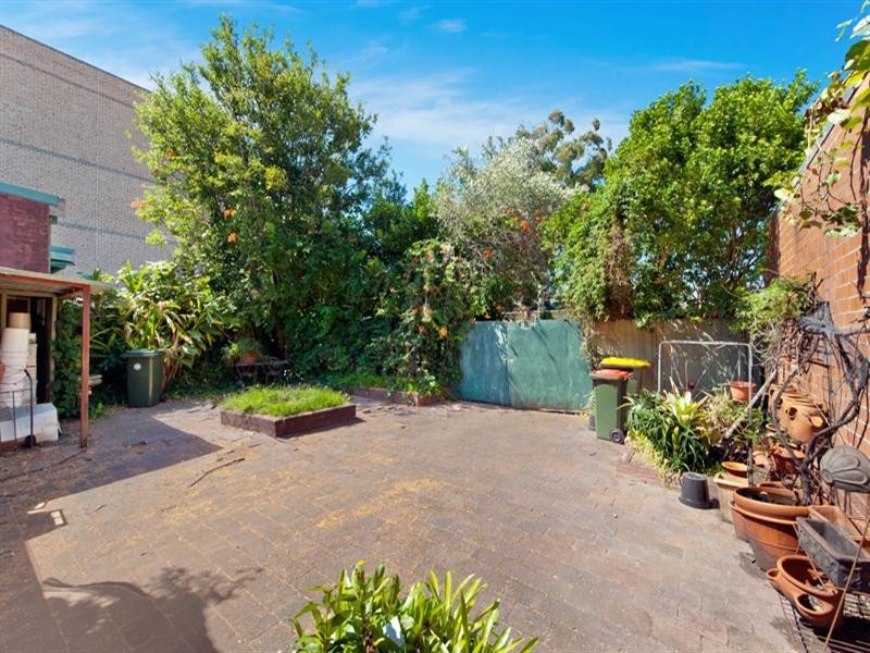 8 Adelong Street, Sutherland NSW 2232