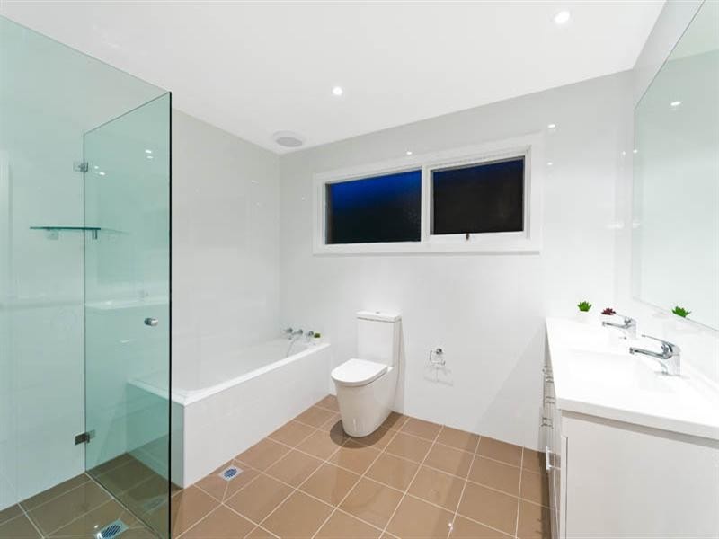 1 Warrego Avenue, Sylvania Waters NSW 2224