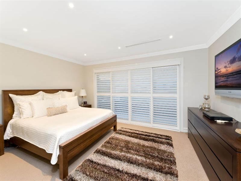 22 Hampton Road, Sylvania Waters NSW 2224