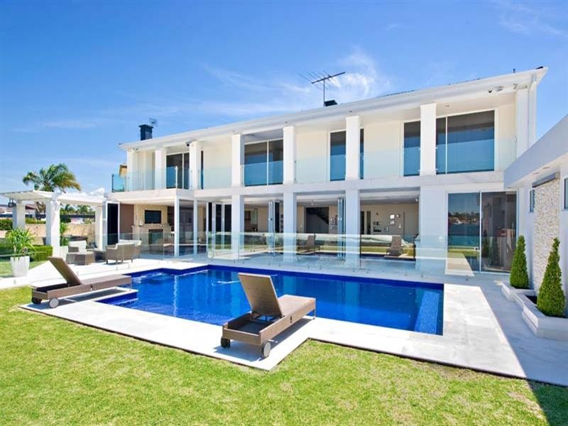 14 Castlereagh Crescent, Sylvania Waters NSW 2224