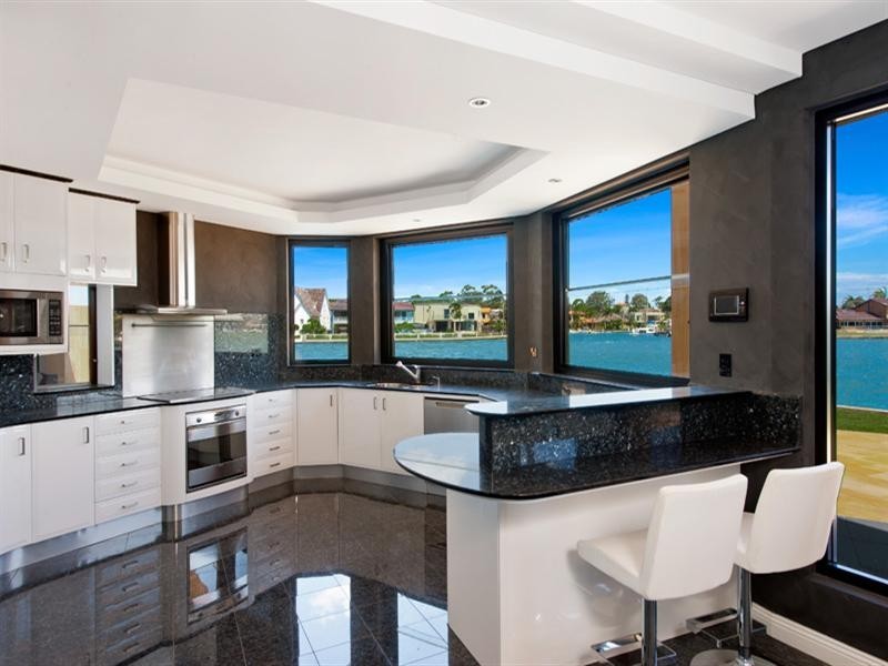 4 Lachlan Avenue, Sylvania Waters NSW 2224