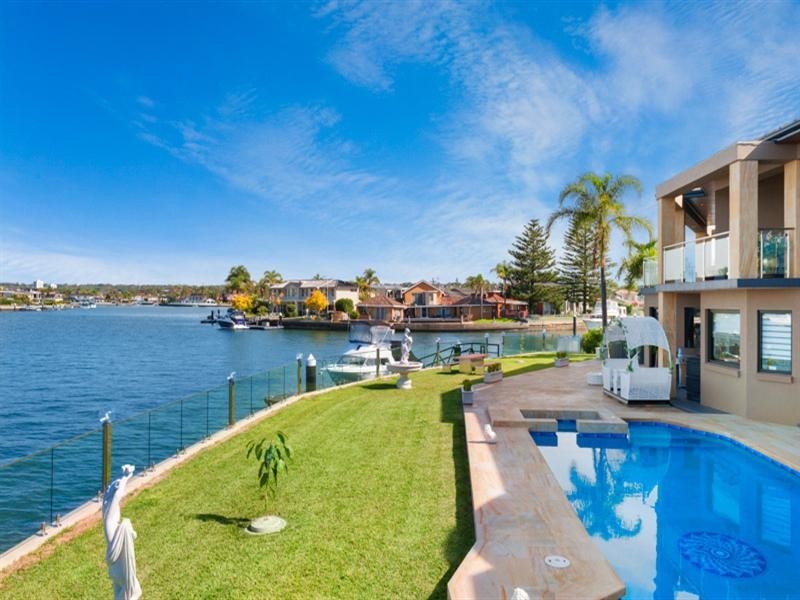 4 Lachlan Avenue, Sylvania Waters NSW 2224