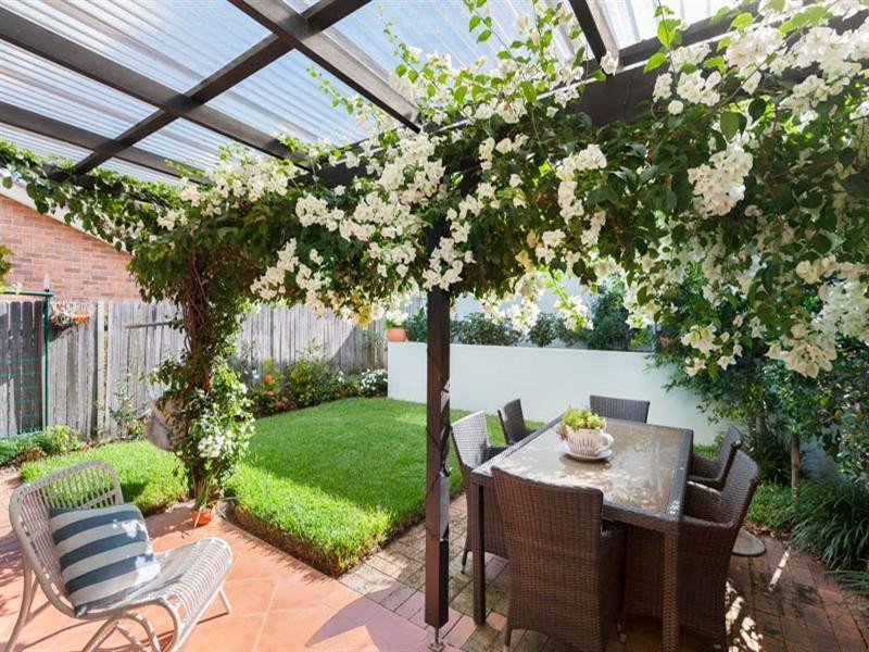 2/17 Canberra Road, Sylvania NSW 2224