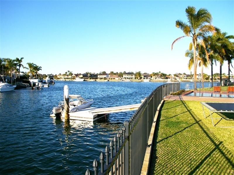 18 Macintyre Crescent, Sylvania Waters NSW 2224