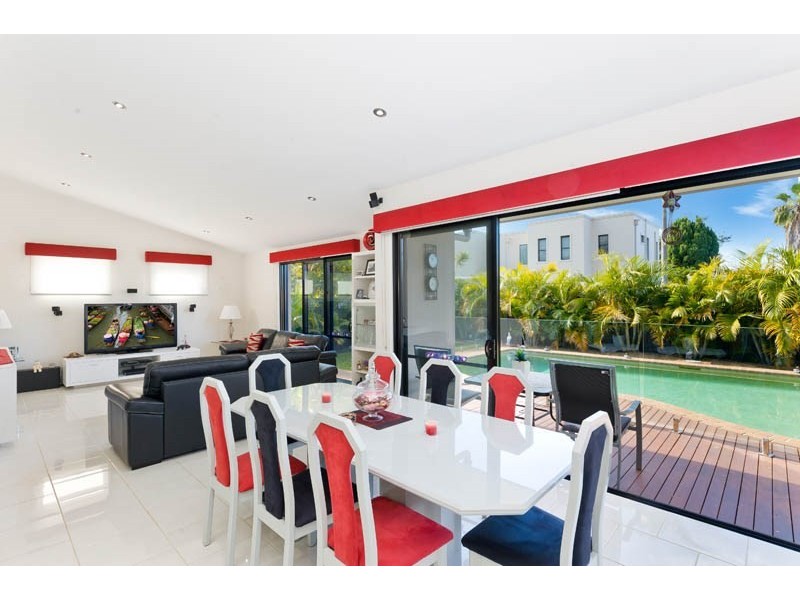24 Shoalhaven Road, Sylvania Waters NSW 2224