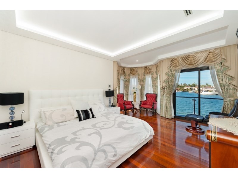 4 Lachlan Avenue, Sylvania Waters NSW 2224