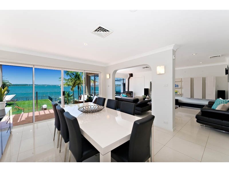 22 Woodlands Road, Taren Point NSW 2229