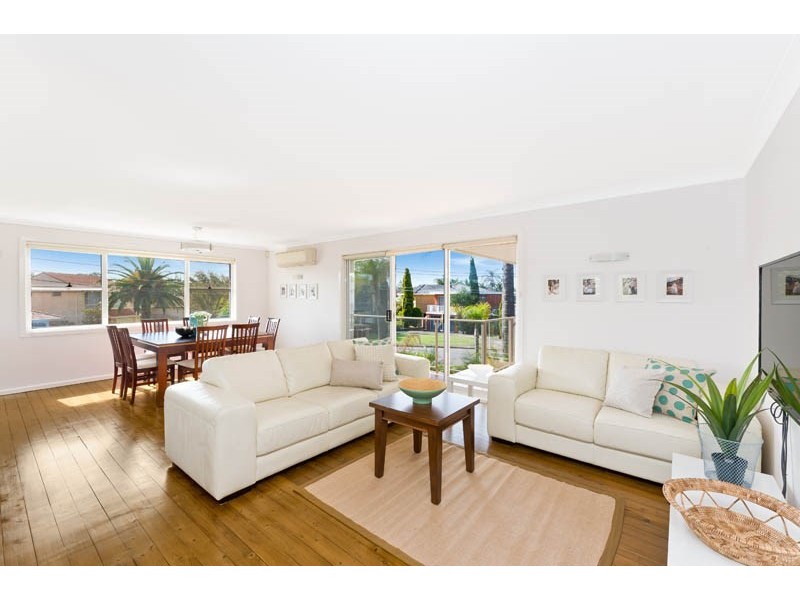 1 Macintyre Crescent, Sylvania Waters NSW 2224