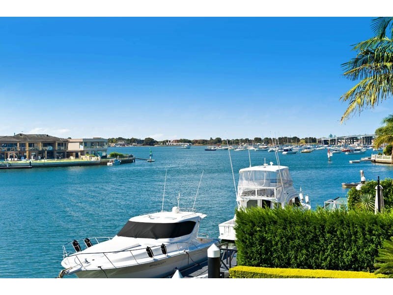 13 Barcoo Island, Sylvania Waters NSW 2224