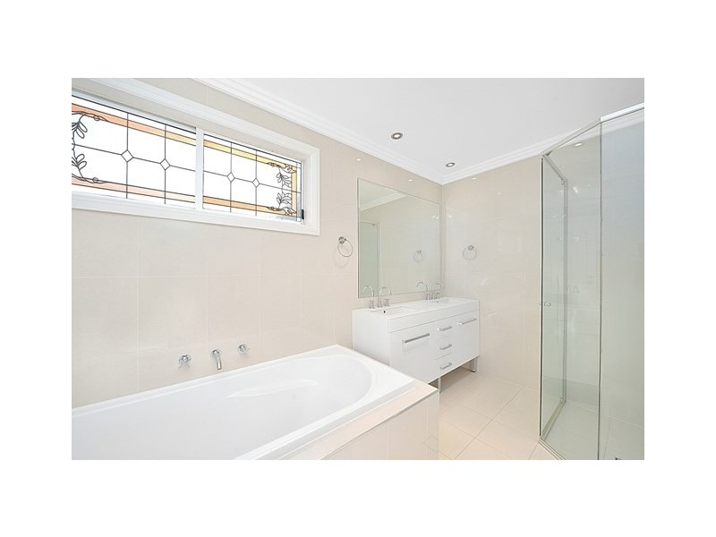 11 Cordeaux Crescent, Sylvania Waters NSW 2224