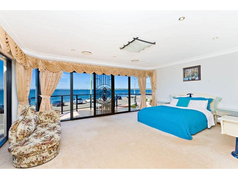 2 Carruthers Drive, Dolls Point NSW 2219