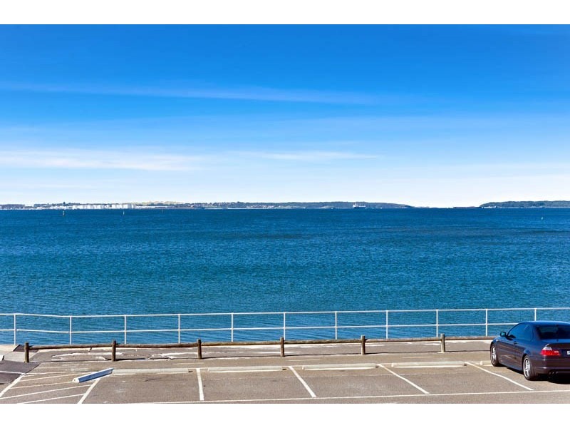 2 Carruthers Drive, Dolls Point NSW 2219