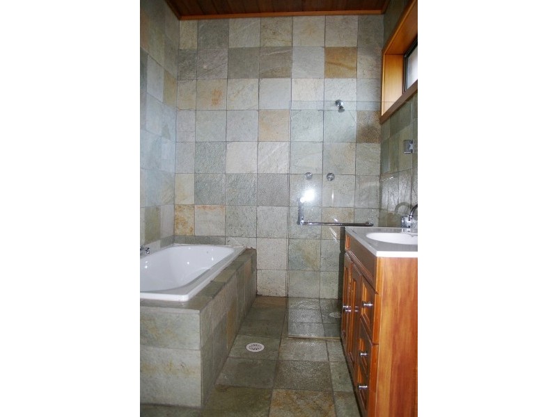 152 Holt Road, Taren Point NSW 2229