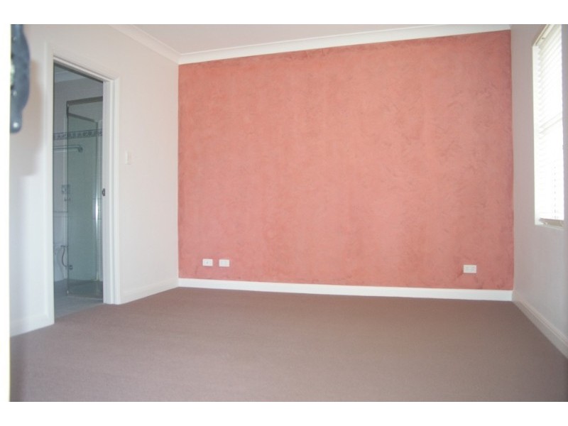 2/70 Holt Road, Taren Point NSW 2229