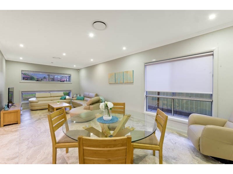 11 Harley Street, Sylvania NSW 2224