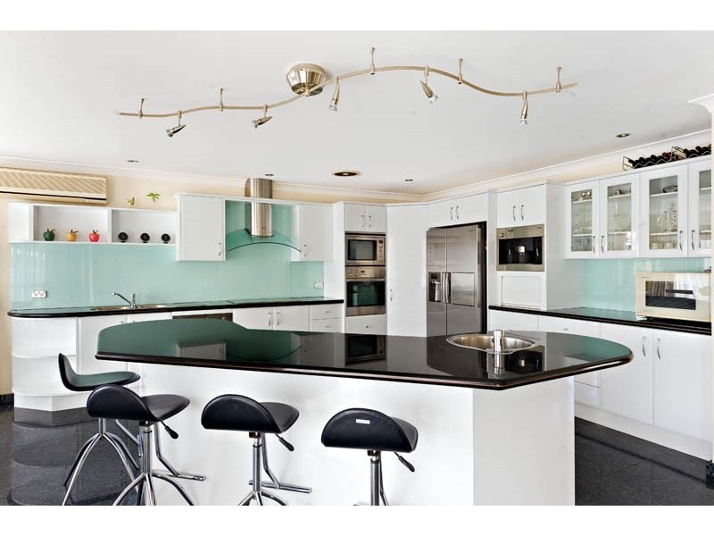 24 Roper Crescent, Sylvania Waters NSW 2224