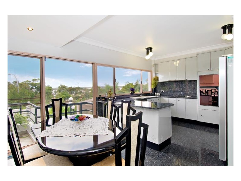 24 Old Taren Point Road, Taren Point NSW 2229