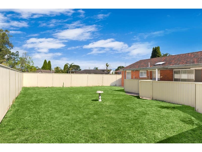 18 Wollondilly Place, Sylvania Waters NSW 2224