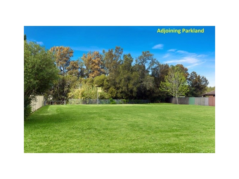 18 Wollondilly Place, Sylvania Waters NSW 2224