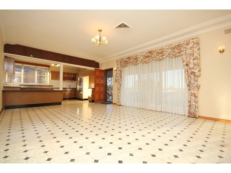 90 Port Hacking Road, Sylvania NSW 2224