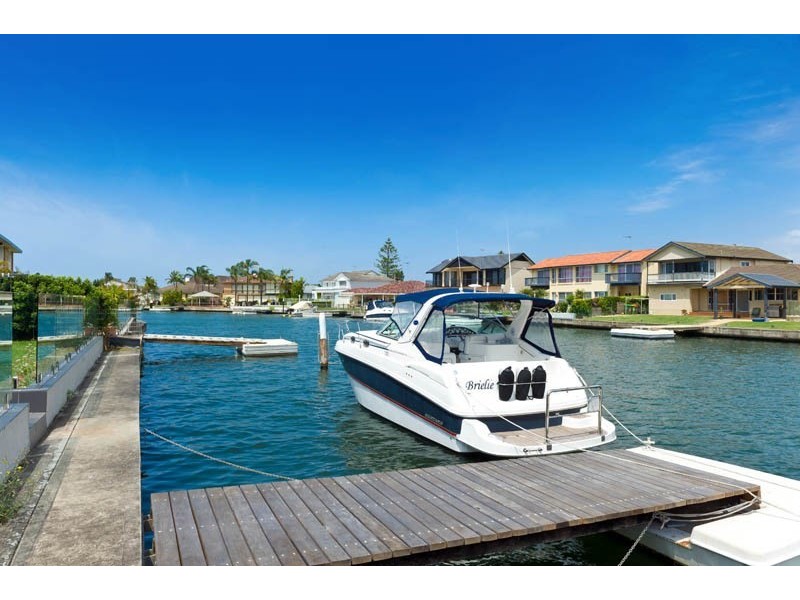 42 Castlereagh Crescent, Sylvania Waters NSW 2224