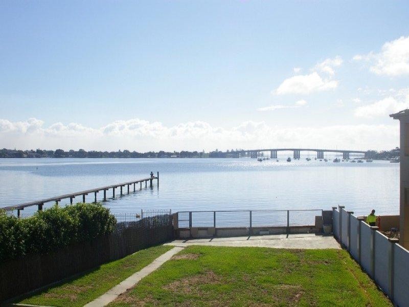 5 Holts Point Place, Sylvania Waters NSW 2224