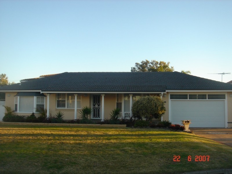 11 Macintyre Crescent, Sylvania Waters NSW 2224