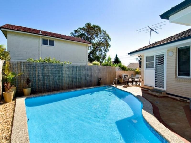 11 Macintyre Crescent, Sylvania Waters NSW 2224