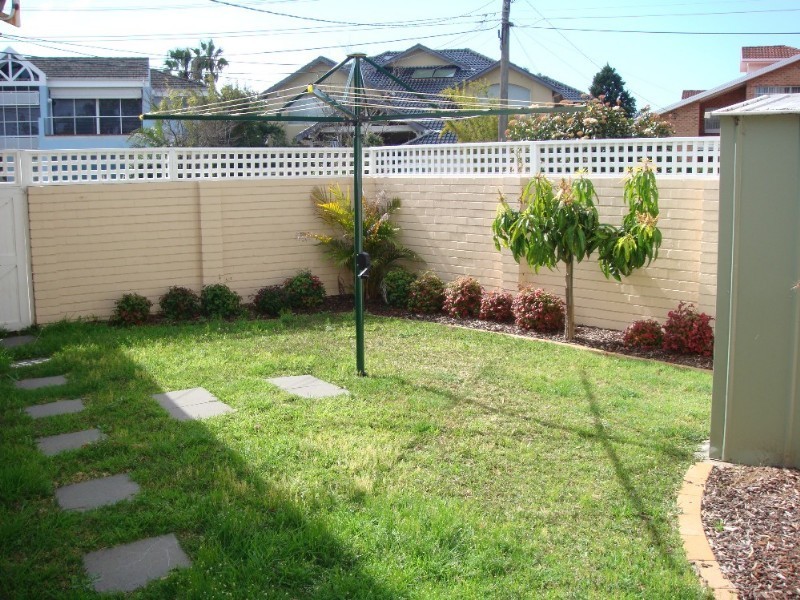 11 Macintyre Crescent, Sylvania Waters NSW 2224