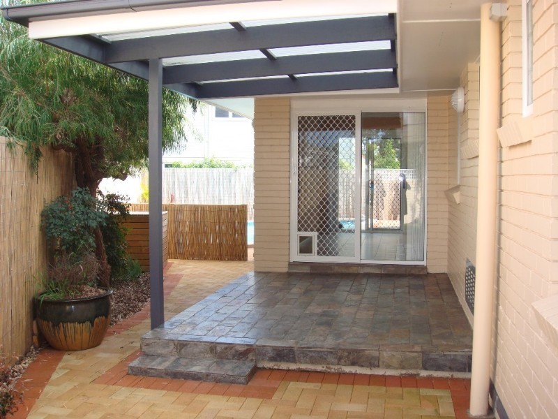 11 Macintyre Crescent, Sylvania Waters NSW 2224