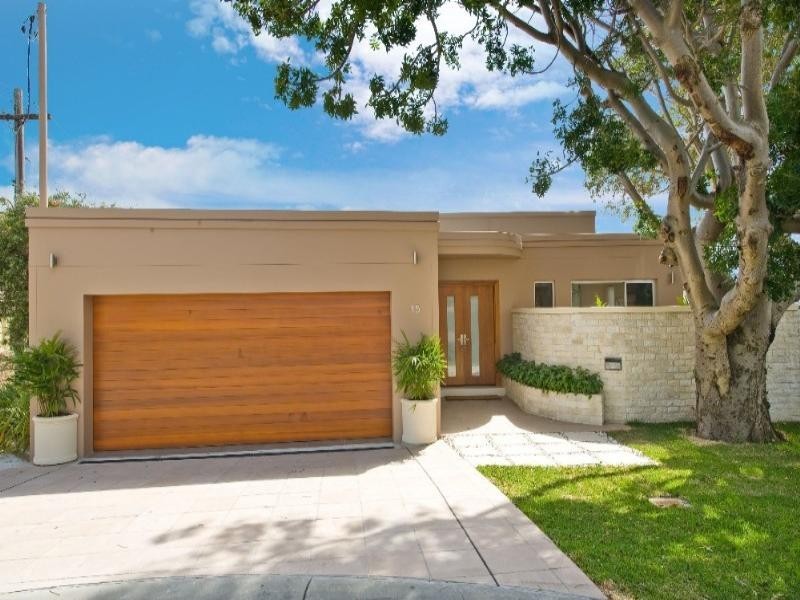 15 Yeran Street, Sylvania NSW 2224