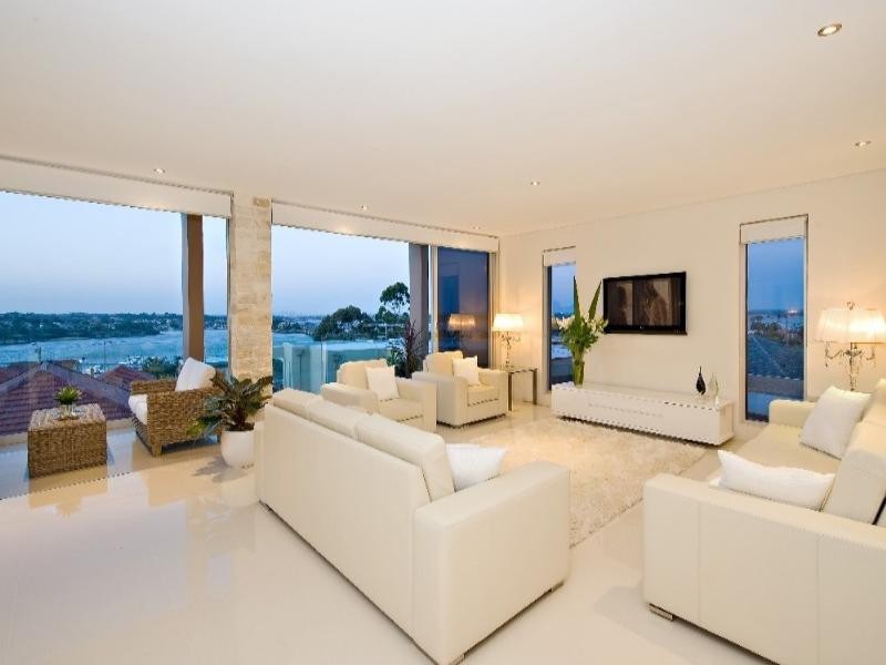 15 Yeran Street, Sylvania NSW 2224