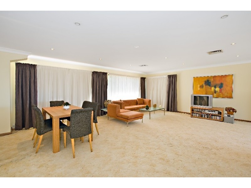 2 Allawah Avenue, Carss Park NSW 2221