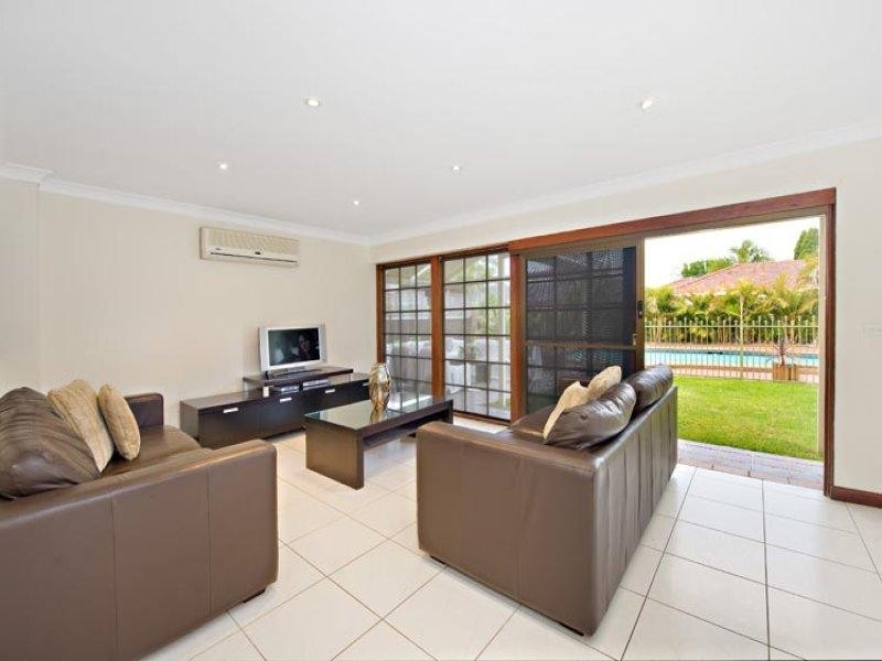 10 Hampton Road, Sylvania Waters NSW 2224