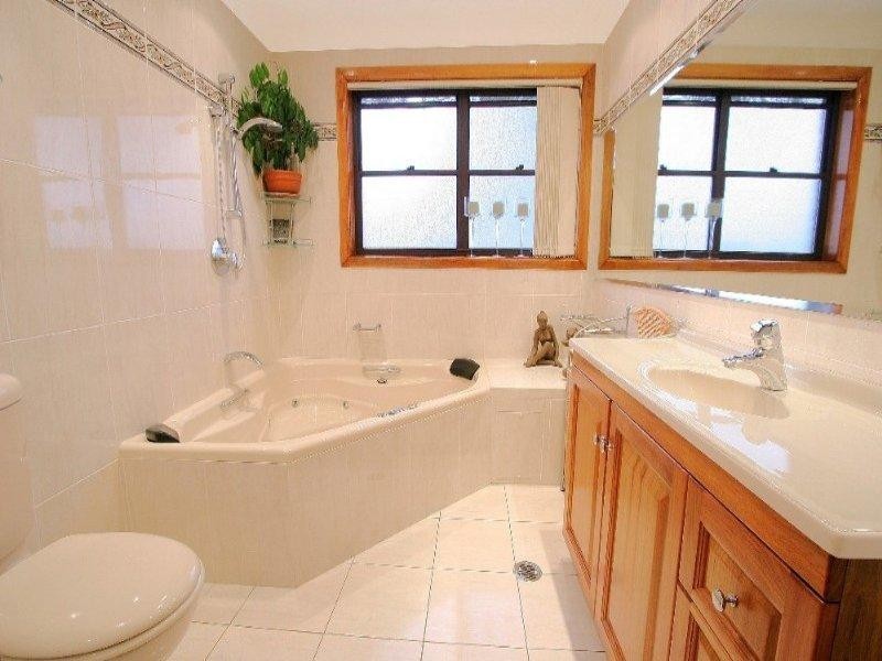 13 Kelly Street, Sylvania NSW 2224