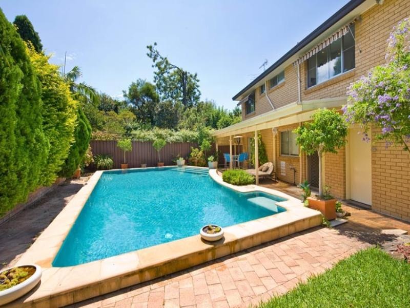 21 Leichhardt Crescent, Sylvania NSW 2224