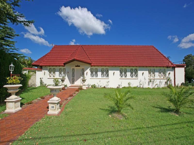 30 Lachlan Crescent, Sylvania Waters NSW 2224